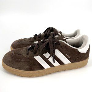 4 stripe adidas shoes